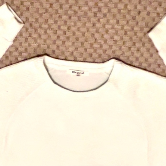 Women’s Rip Curl sweater, med, white, soft/ comfy, used but babied. - Picture 2 of 8
